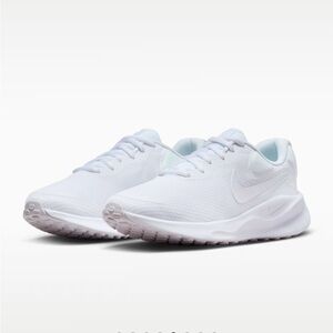 Nike Women’s Revolution 7 Running Shoes
